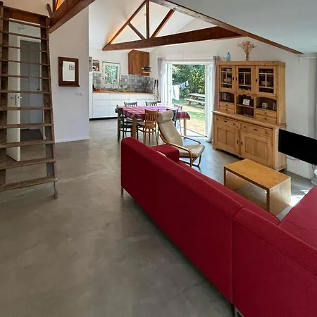 Renovated With Garden For Families Ferienhaus *