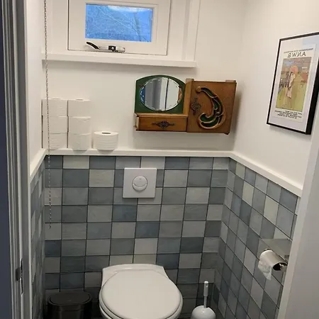 Renovated With Garden For Families Ferienhaus