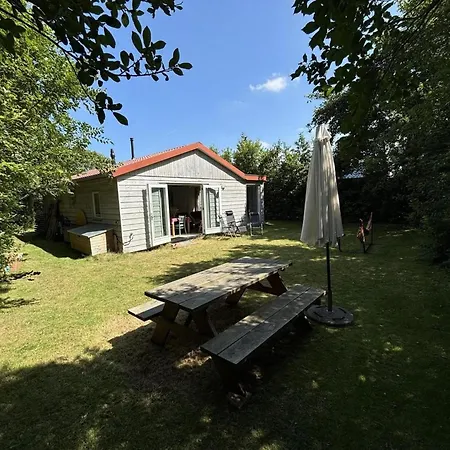 Renovated With Garden For Families