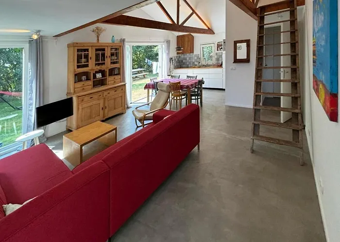 Feriehus Renovated With Garden For Families Sint Maartensvlotbrug