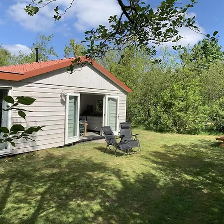 Renovated With Garden For Families