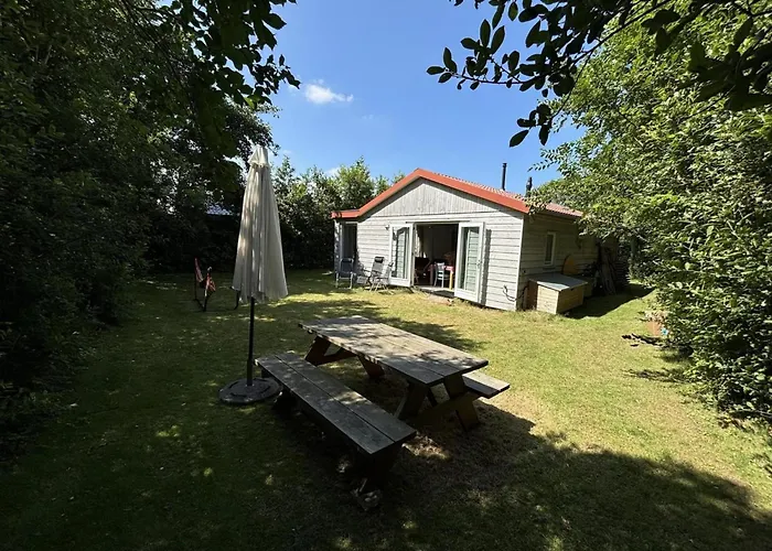 Renovated With Garden For Families Sint Maartensvlotbrug